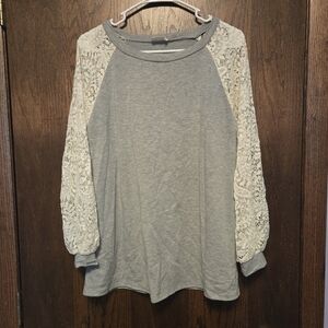 BiBi Lace Longsleeve Top